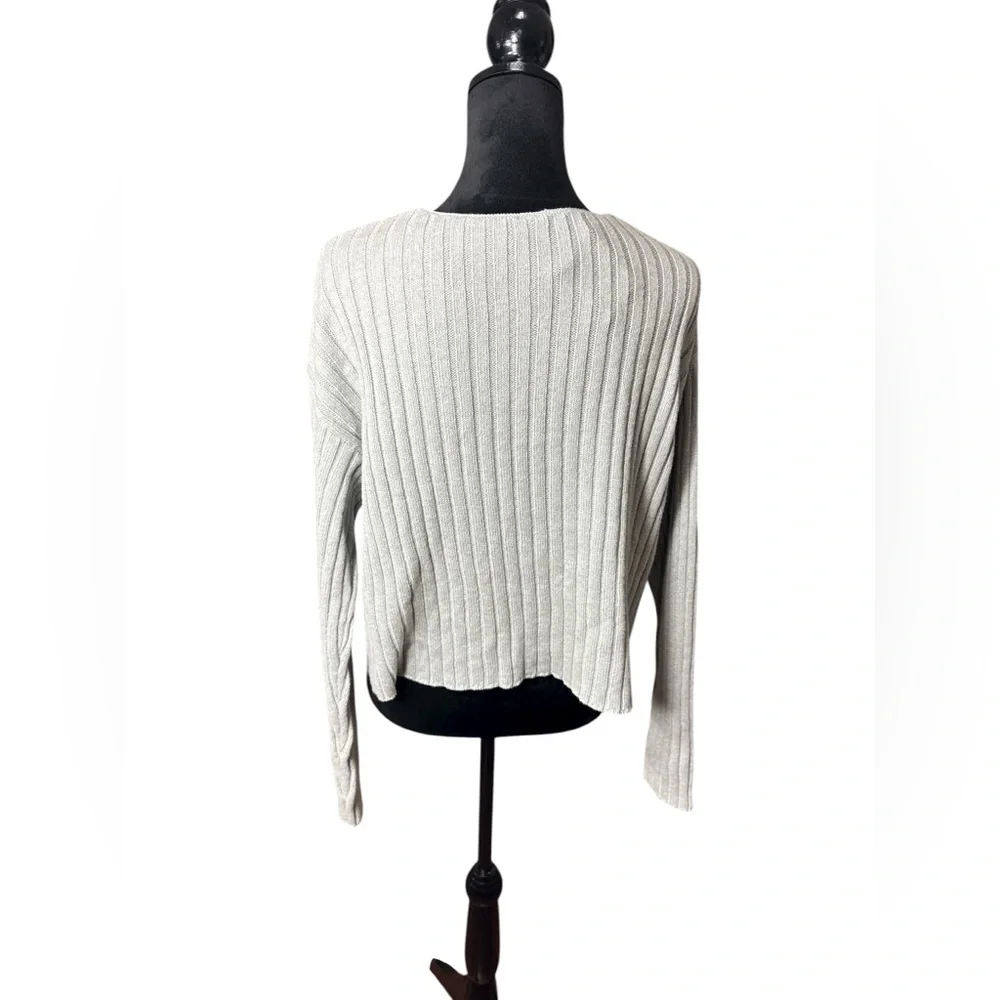 Abound Gray Ribbed Knit V-Neck Sweater NWT Size M Soft Cotton Blend - Picture 4 of 9